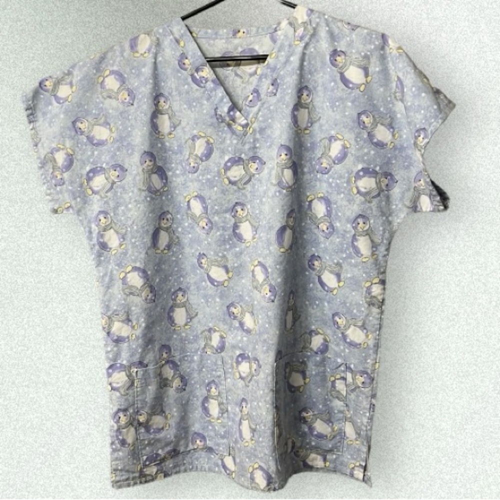 Scrub top Bundle! - Picture 8 of 10